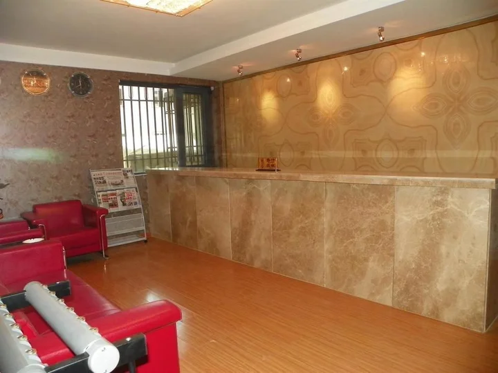Синин: Petroleum Apartment Hotel Xining