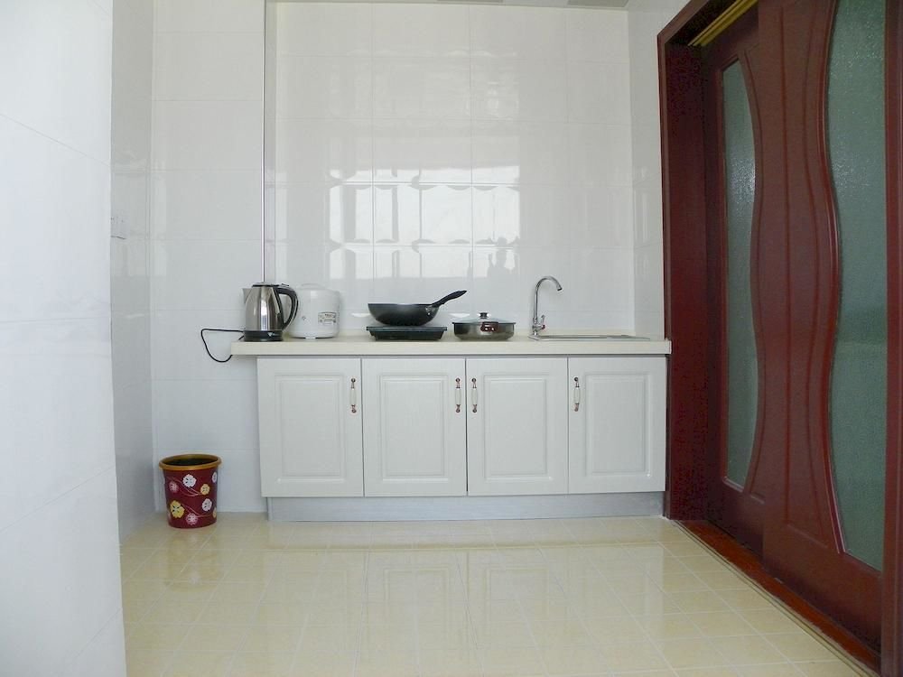 Синин: Petroleum Apartment Hotel Xining