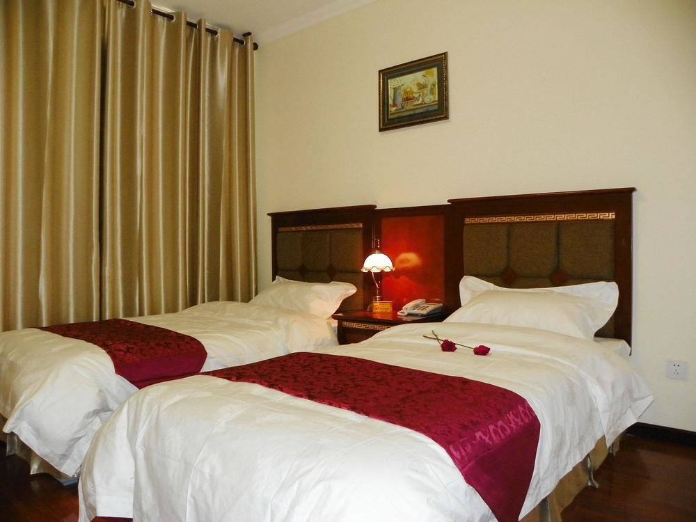 Синин: Petroleum Apartment Hotel Xining