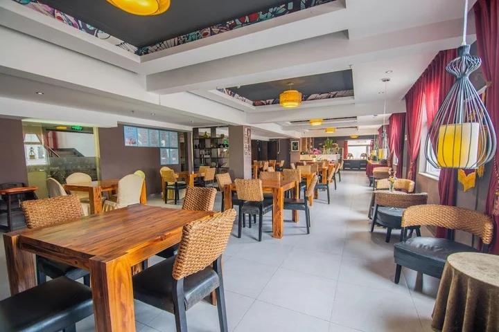 Куньмин: Badi Hotel Nanya Feng Qing Hotel