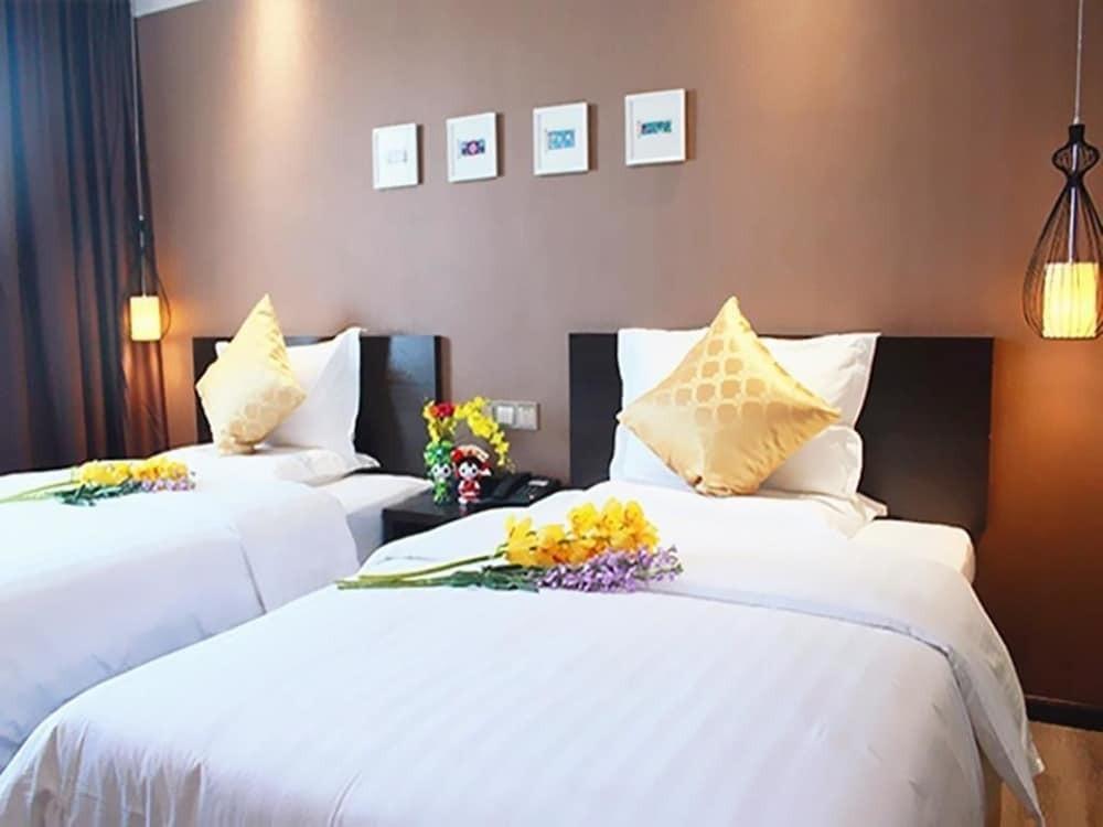 Куньмин: Badi Hotel Nanya Feng Qing Hotel