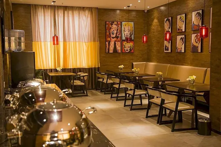Чжэнчжоу: Raingo City Hotel (Zhengzhou Guomao 360 Guanhutun Metro Station)