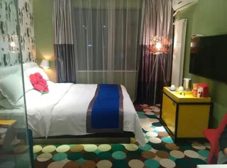 Чжэнчжоу: Raingo City Hotel (Zhengzhou Guomao 360 Guanhutun Metro Station)