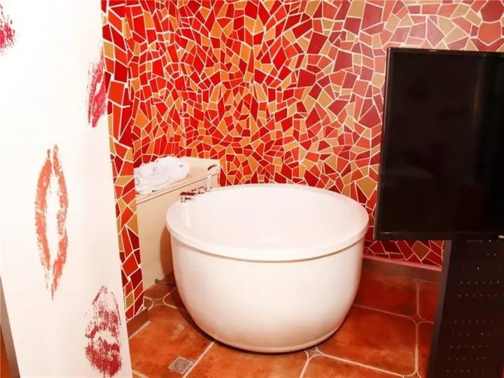 Чжэнчжоу: To Youth Themed Hotel