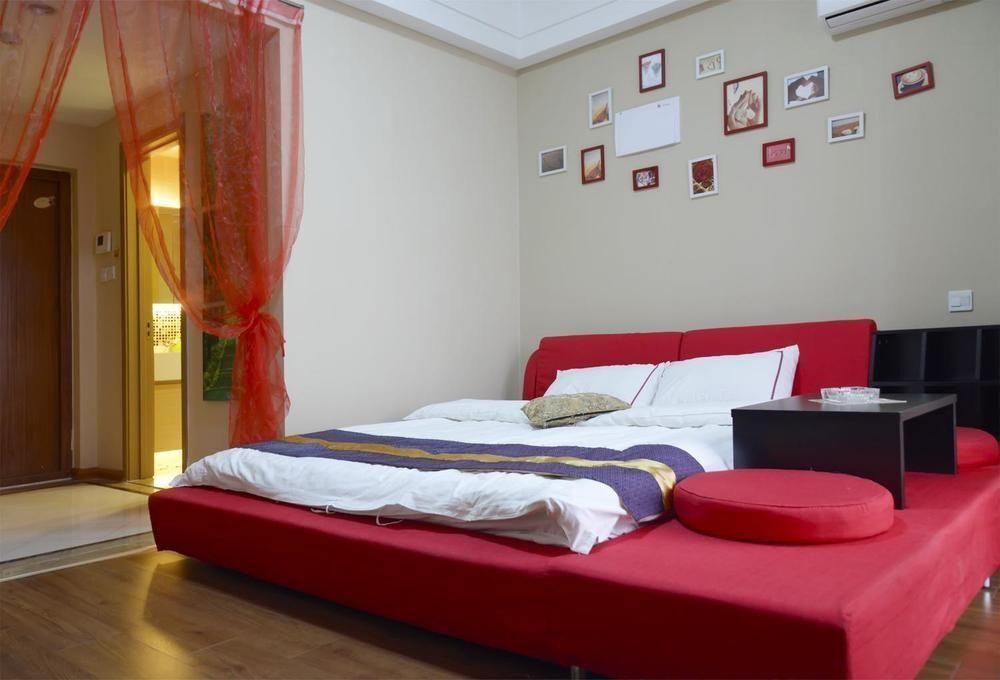Далянь: Dalian Sea View Deluxe Apartment-wanda Plaza
