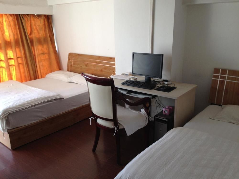 Чжэнчжоу: Yueliangwan Fashion Hostel