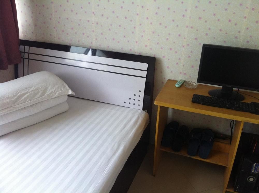 Чжэнчжоу: Yueliangwan Fashion Hostel