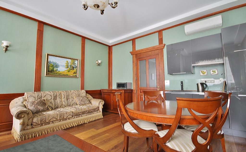 Москва: Four Squares Apartments on Tverskaya