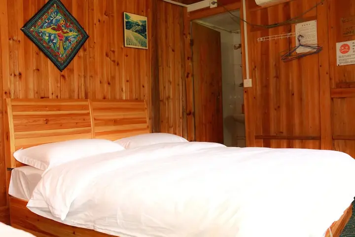 Longsheng: Dragon's Den Hostel in Longji Rice Terraces