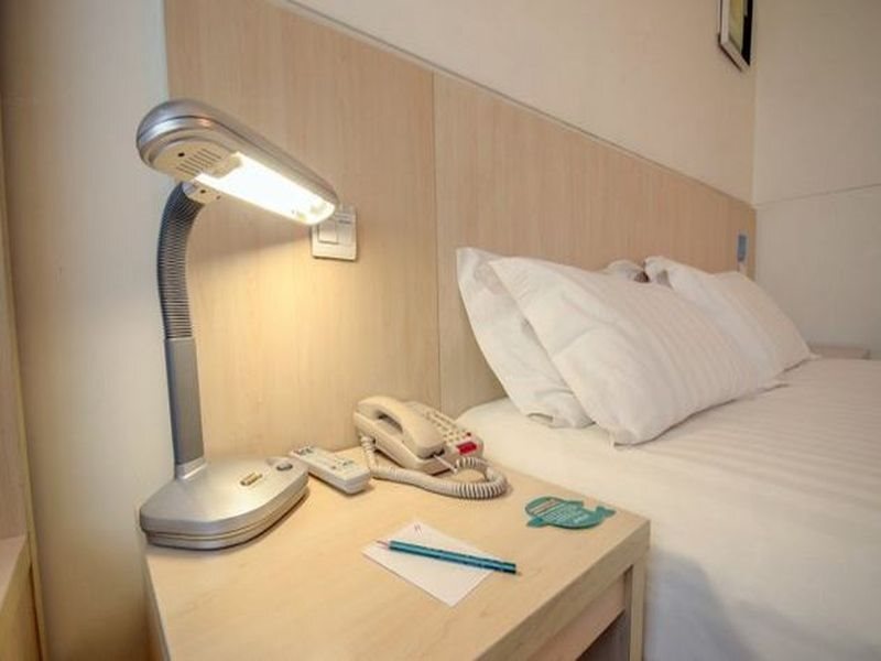 Синин: Jinjiang Inn Wu Si West Road Xinning