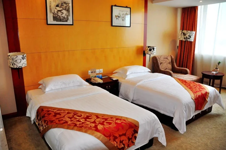 Хуайань: Xuyisizhou Junyue Hotel