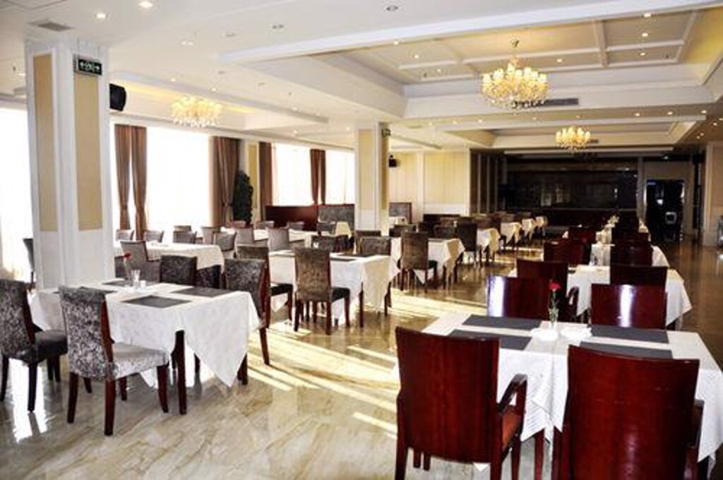Хуайань: Xuyisizhou Junyue Hotel