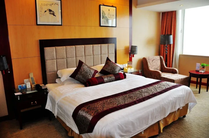 Хуайань: Xuyisizhou Junyue Hotel