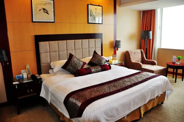 Хуайань: Xuyisizhou Junyue Hotel