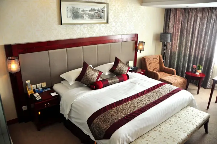 Хуайань: Xuyisizhou Junyue Hotel