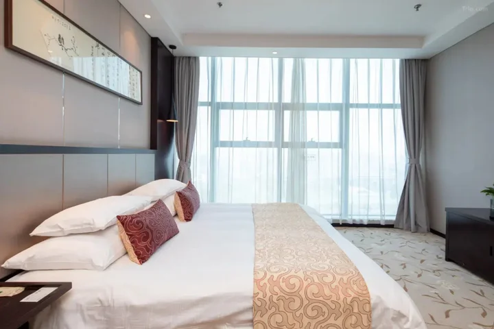 Чжэньцзян: Scholars Hotel (Zhenjiang City Government Sports Exhibition Center)