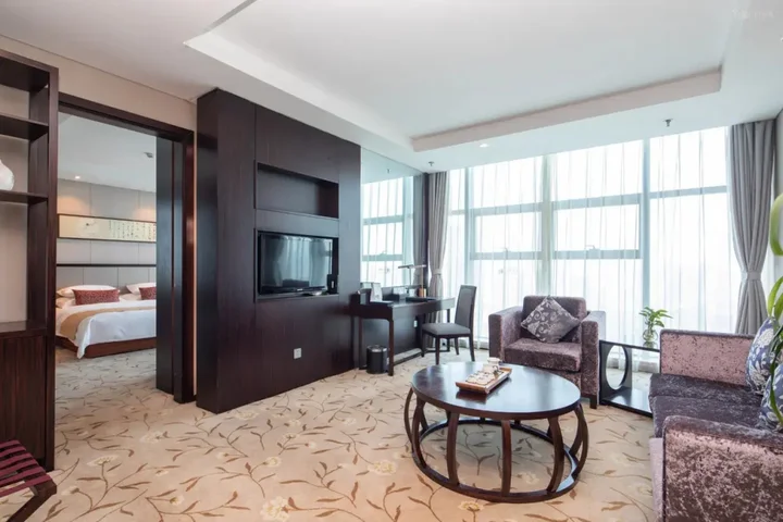Чжэньцзян: Scholars Hotel (Zhenjiang City Government Sports Exhibition Center)