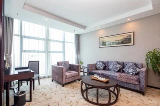 Чжэньцзян: Scholars Hotel (Zhenjiang City Government Sports Exhibition Center)