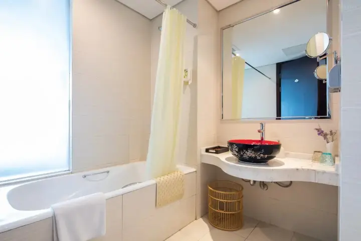 Чжэньцзян: Scholars Hotel (Zhenjiang City Government Sports Exhibition Center)