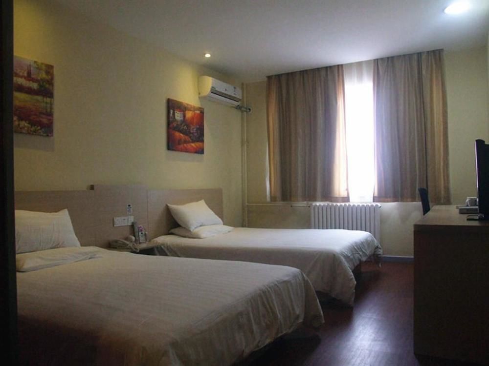 Жичжао: Hanting Express Hotel Rizhao Huanghai 1 Road