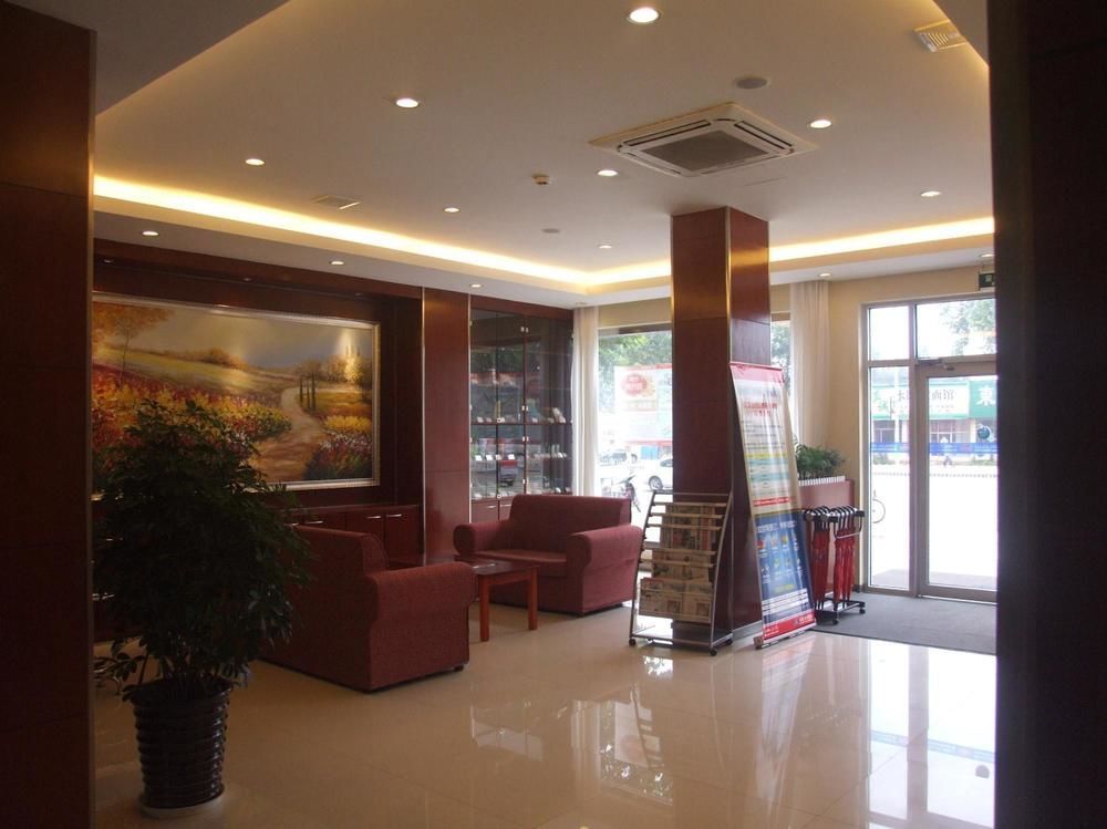 Жичжао: Hanting Express Hotel Rizhao Huanghai 1 Road