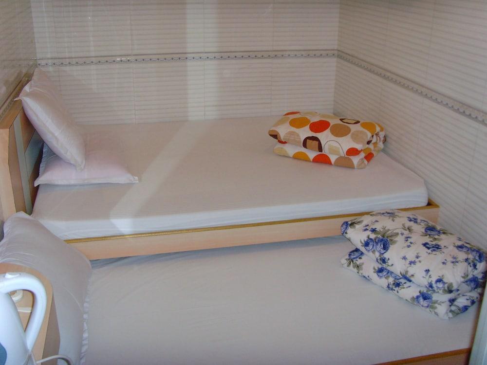 Коулун: Yue Ka Guest House - 52-54 Argyle Street