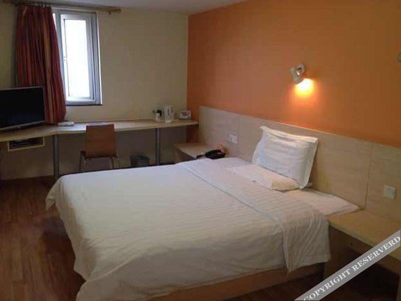 Далянь: 7 Days Inn Dalian Xian Road Business Center Xinggong Street Subway Station Branch