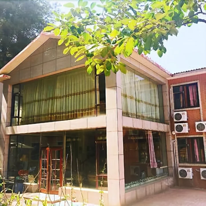 Далянь: 大懒虫青年客栈(大连星海店)