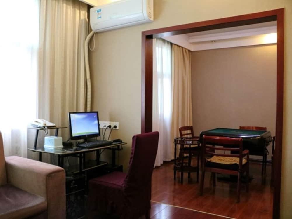 Аньцин: GreenTree Inn Tongling Yayuan