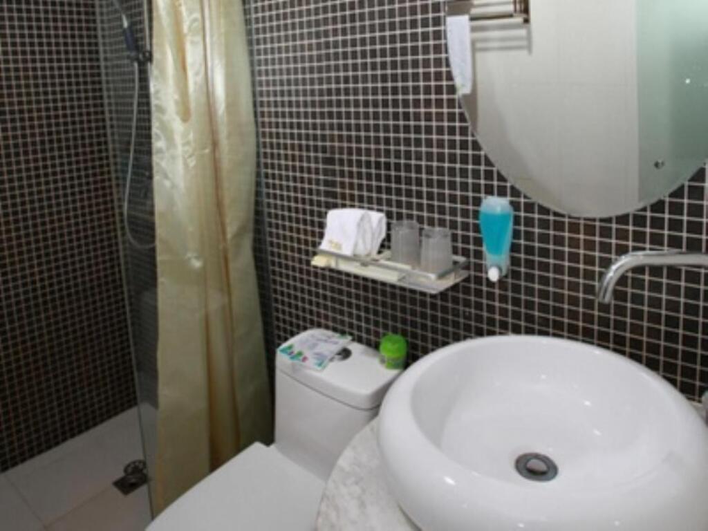Куньмин: Qian Lv Chen Ginza Hotel