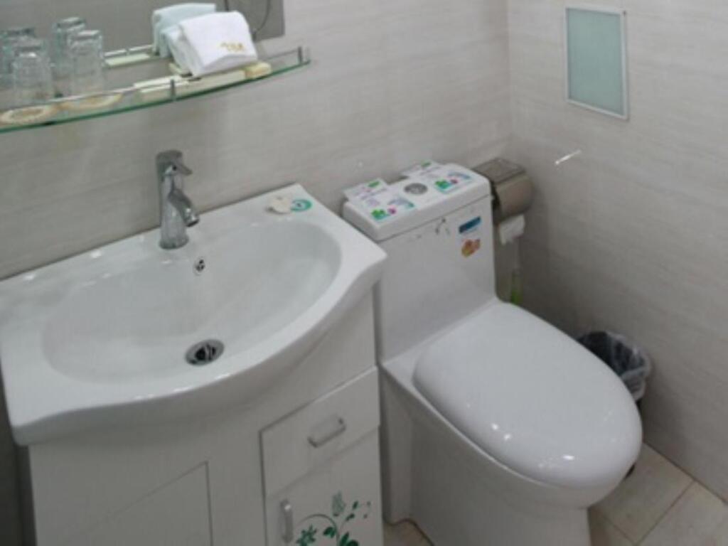 Куньмин: Qian Lv Chen Ginza Hotel