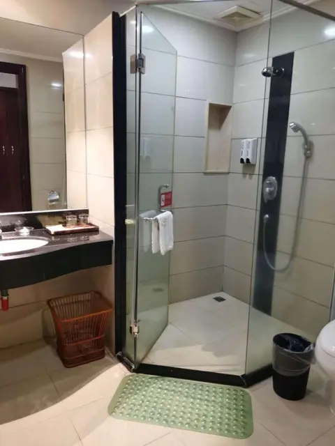 Дунгуань: Global Business Hotel