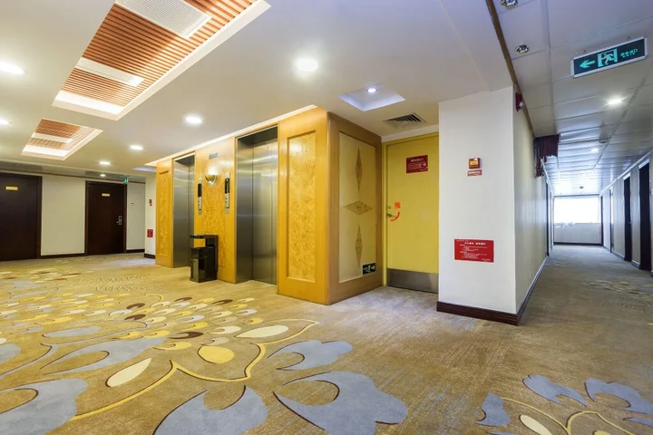 Чжухай: Zhuhai Overseas Chinese Hotel