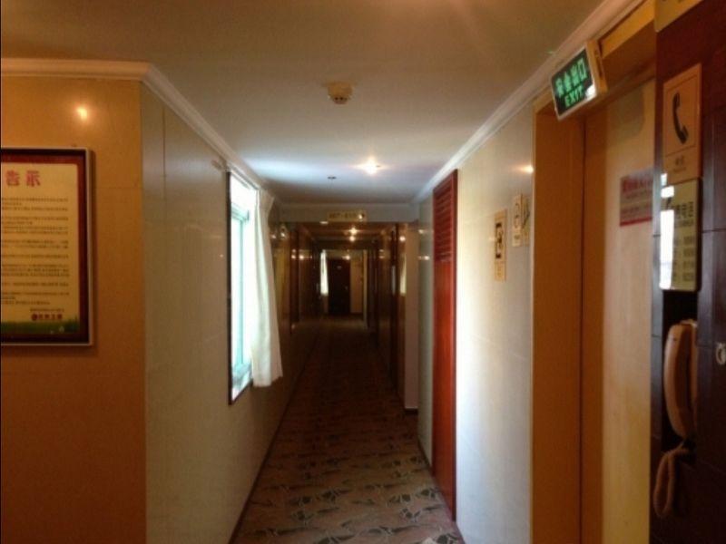 Хайкоу: Longquan Hotel (Hainan Industry and Commerce College Branch of the Provincial Government)