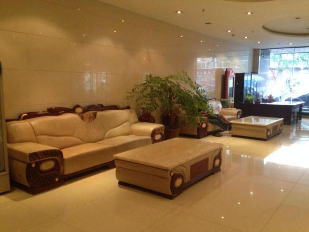 Сюйчжоу: GreenTree Inn Xuzhou South Minzhu Road