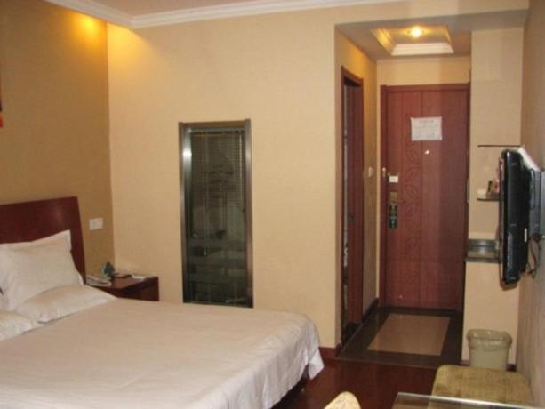 Наньтун: Greentree Inn Nangtong West Hao Road Express
