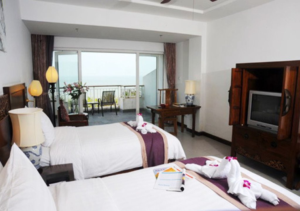 Ронгшан: West Coast Resort