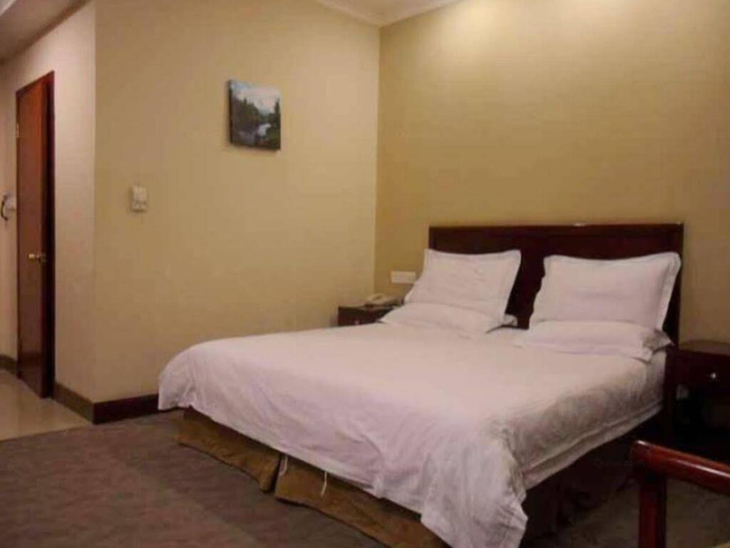 Шэньян: Green Tree Inn Shenyang Consulate Hotel