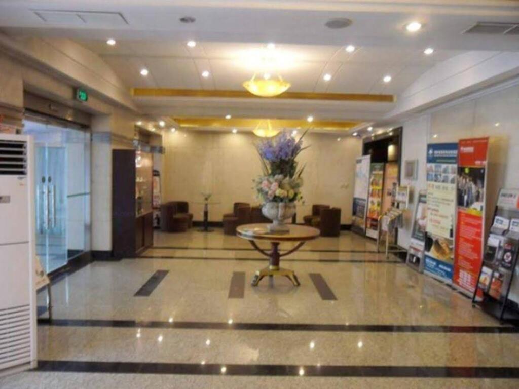 Шэньян: Green Tree Inn Shenyang Consulate Hotel