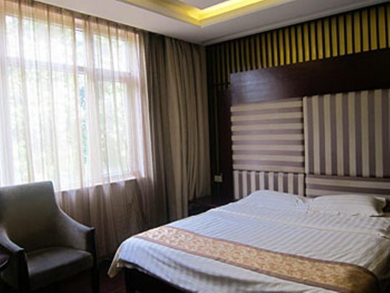 Фошань: Glof Holiday Villa