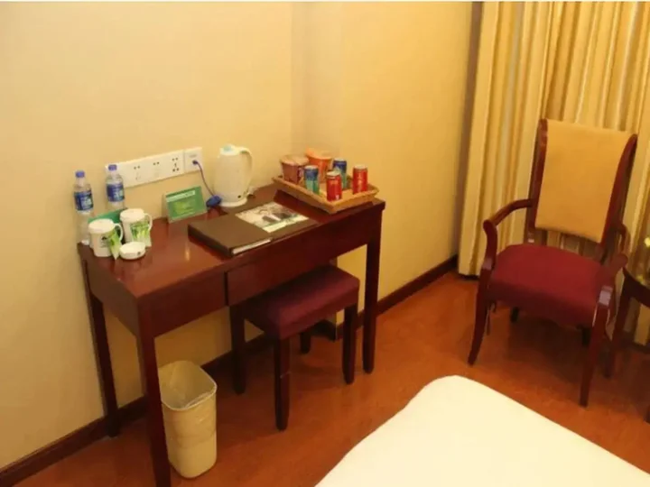 Уси: GreenTree Inn Jiangsu Wuxi Huishan Avenue Gaoli Motor City Express Hotel