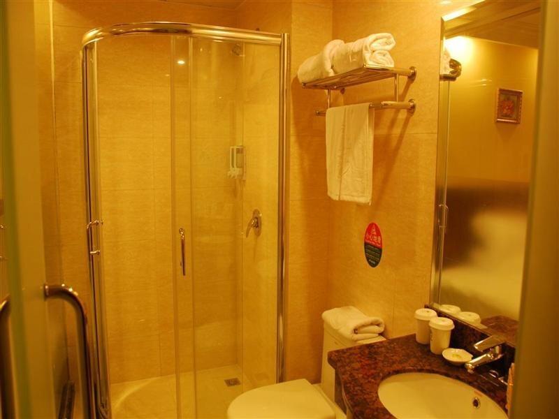 GreenTree Inn Jiangsu Wuxi Huishan Avenue Gaoli Motor City Express Hotel — фото 5