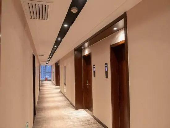 Таншань: GreenTree Inn Qianan Fortune Center Hotel