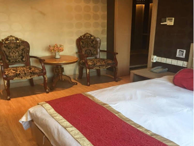 Шэньян: Daweiying Business Hotel
