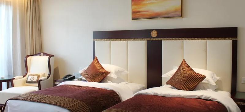 Шиянь: Wudangshan Jianguo Hotel