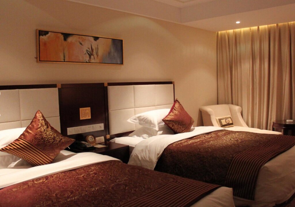 Шиянь: Wudangshan Jianguo Hotel