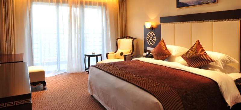 Шиянь: Wudangshan Jianguo Hotel