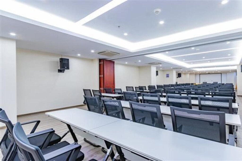 Шаоксинг: Metropolo Shaoxing Keqiao Wanda Square