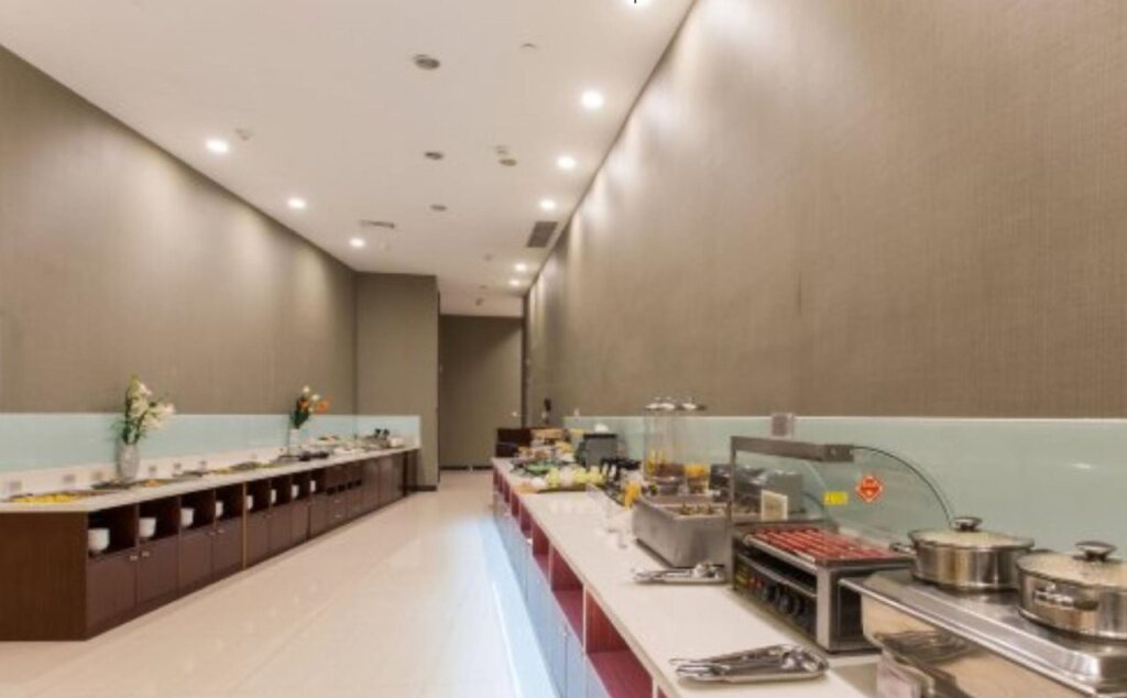 Шаоксинг: Metropolo Shaoxing Keqiao Wanda Square