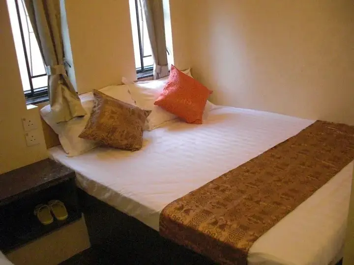 Гонконг: Dynasty Commercial Hotel
